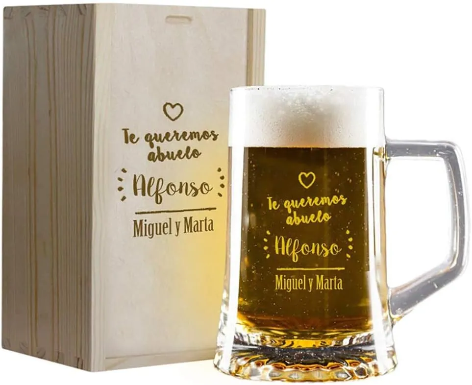 Calledelregalo Jarra de cerveza personalizada (Jarra de Cerveza grabada con su Nombre y año de Nacimiento en Estuche de Madera G